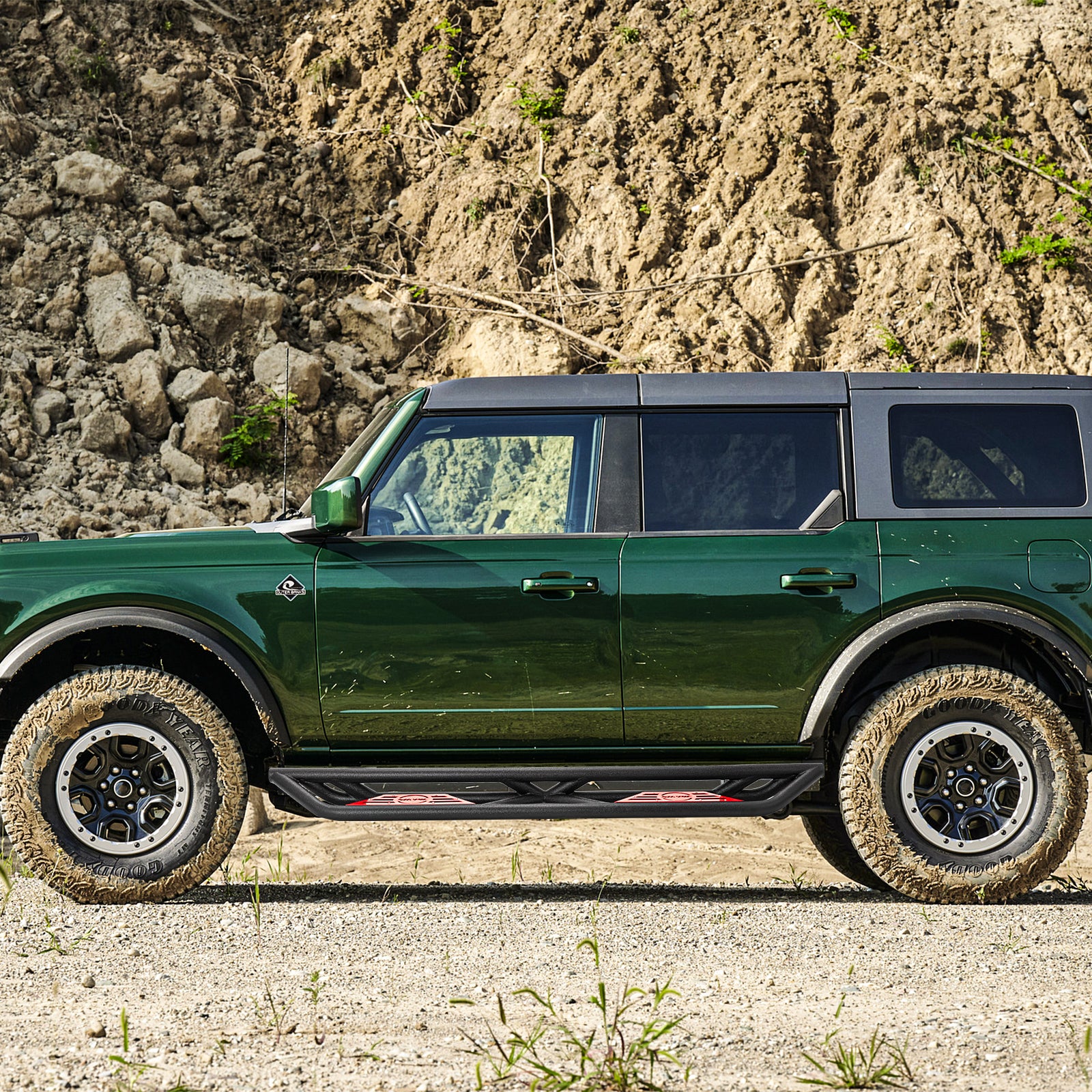 Heavy-Duty Carbon Steel Side Steps for 2021-2026 Ford Bronco 4-Door